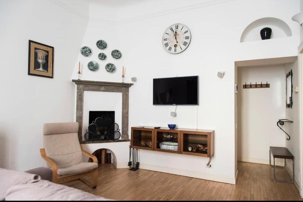 Joivy Classic Flat Near Basilica Di Sant'Ambrogio Apartment Милано Екстериор снимка